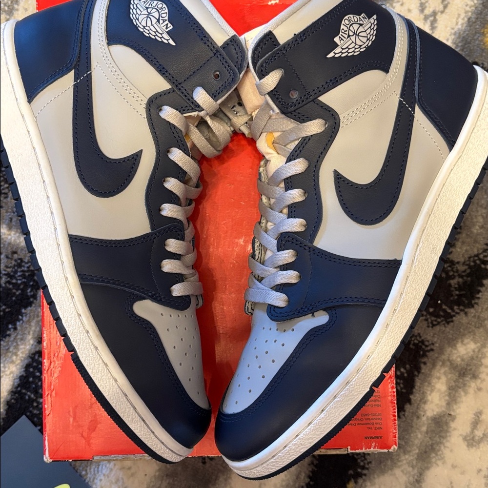 Men’s Jordans size 12